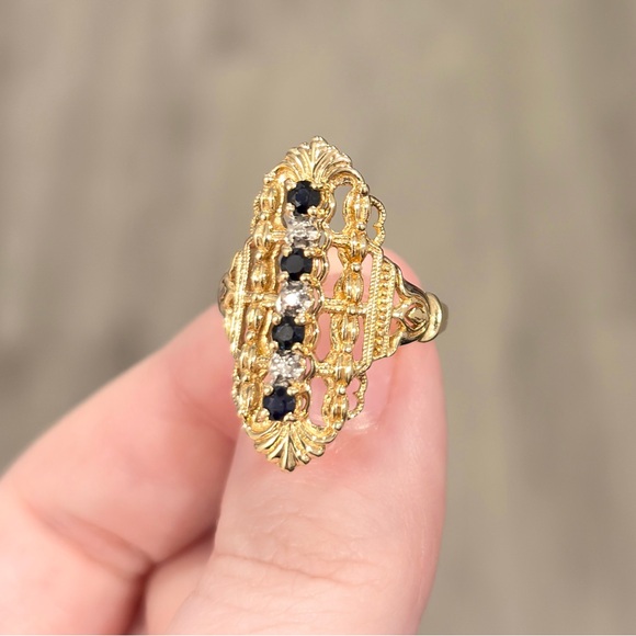 Art Deco Sapphire Shield Ring: 14K Yellow Gold, Diamond Accents, Size 8 - Picture 6 of 12